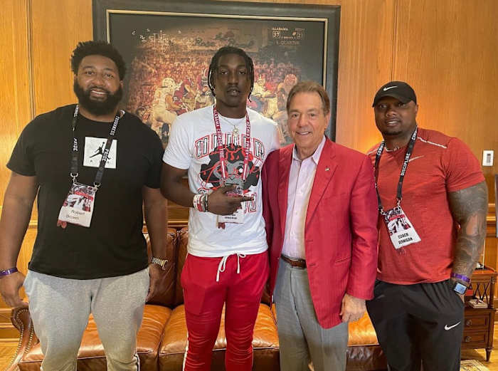 2023 edge rusher Yhonzae Pierre meets with Nick Saban.